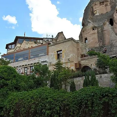 Hotel Amber Cave