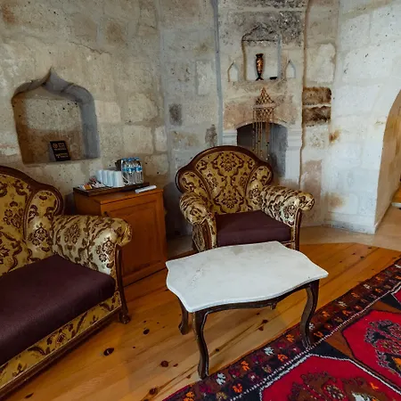 Hotel Amber Cave 3*