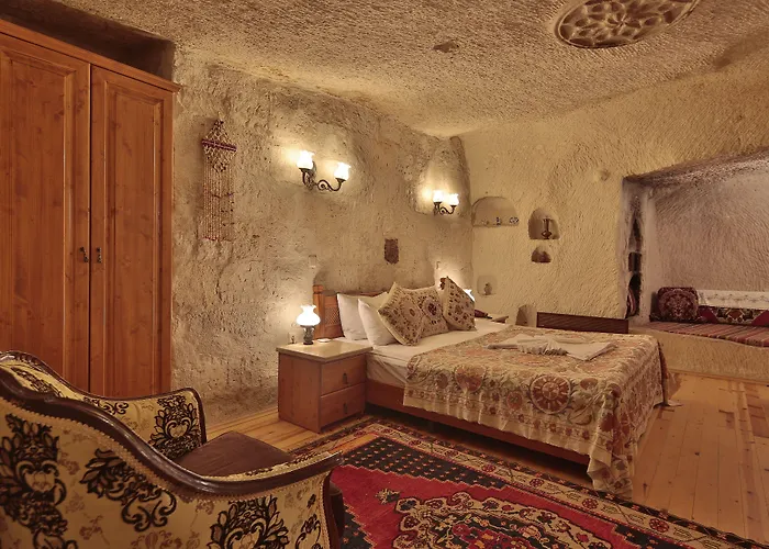 Hotel Amber Cave